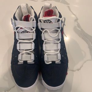 Like New.  CB94 Size 10 ‘Obsidian’